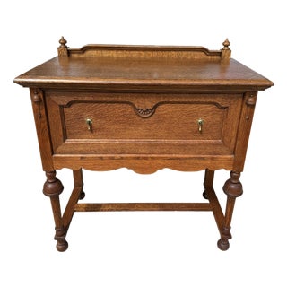 Early 20th Century J.B. Van Sciver Co. Refinished Antique Oak Server & Turned Legs For Sale