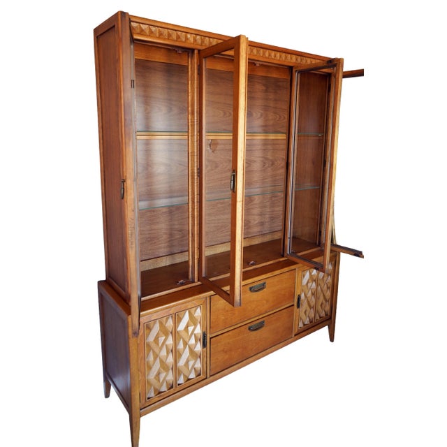 Wood 1960s Broyhill Premiere Brasilia “Diamond Head” Walnut China Hutch / Display Cabinet For Sale - Image 7 of 12