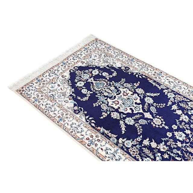 Nain 6LA Rug, 2000s For Sale - Image 4 of 10