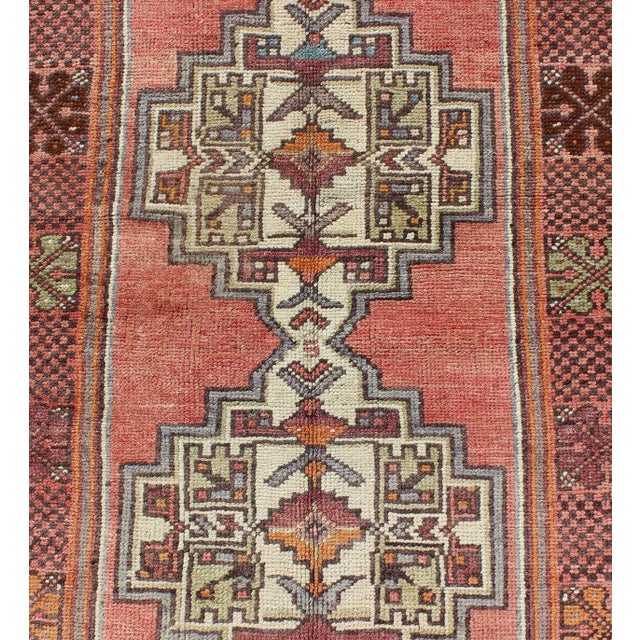 Mid 20th Century Mid 20th Century Soft Red and Green Vintage Turkish Oushak Rug With Sub-Geometric Dual Medallions For Sale In Atlanta - Image 6 of 8