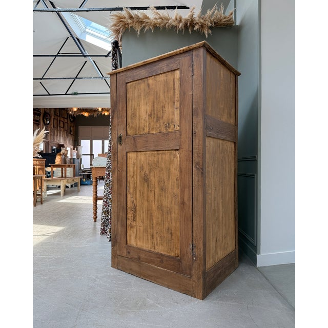 Rustic Antique Country Bonnetière, 1890s For Sale - Image 3 of 12