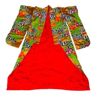 Embroidered Red and Green Japanese Silk Ceremonial Kimono, 1940's For Sale