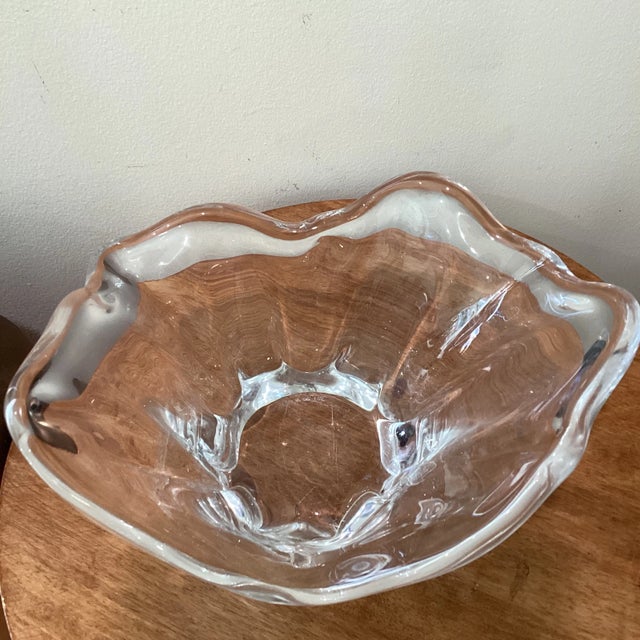 Mid-Century Modern Handkerchief Art Glass Vase/Centerpiece For Sale In Chicago - Image 6 of 12