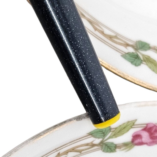 Set of 4 Guerin & Co Limoges Pink Rose & Gold Bone China Soup Bowls, France c.1910-1932 For Sale - Image 10 of 11