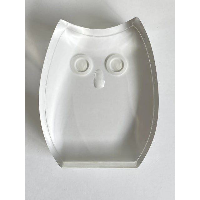 Vintage Mid 20th Century Guzzini Lucite Animal Owl For Sale - Image 10 of 10