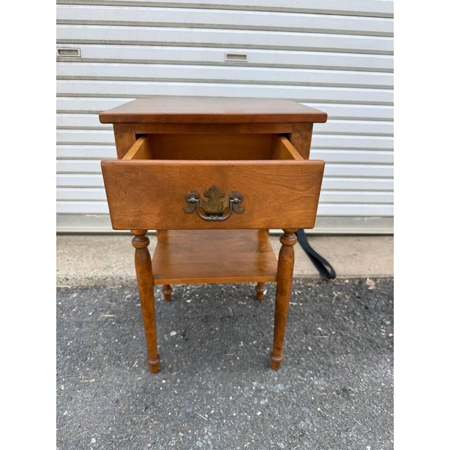 Vintage Ethan Allen Heirloom Nutmeg Maple Wood Side Table For Sale - Image 15 of 15