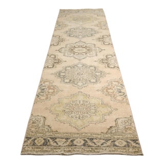 Low Pile Vintage Home Decor Rug For Sale