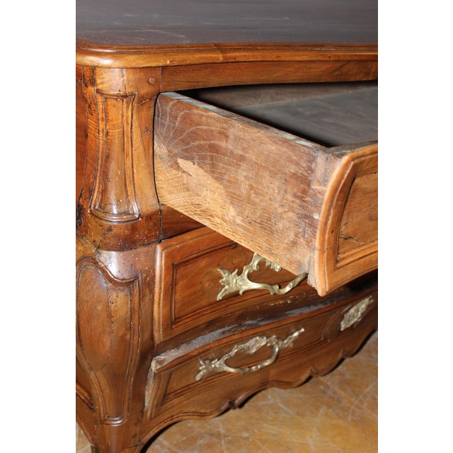 Bordeaux Style Walnut Commode, 18th-Century For Sale - Image 12 of 15