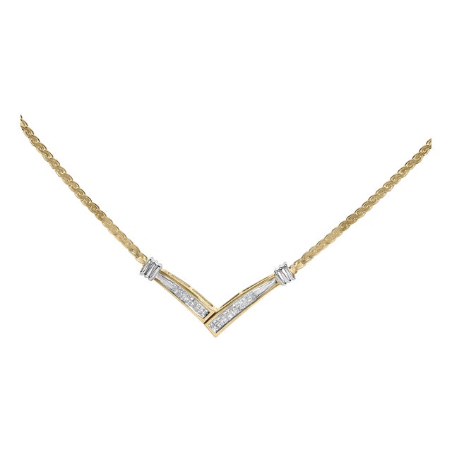 10K Yellow and White Gold 1/2 Cttw Princess Cut Diamond Channel-Set “V” Shape 18" Franco Chain Necklace (H-I Color, SI2-I1 Clarity) For Sale
