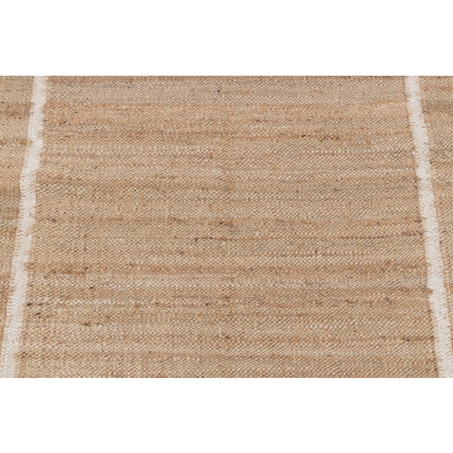 White Jute Wool Premium Handwoven (Not Braided) Scalloped Rug 9x12 Ft. For Sale - Image 11 of 12