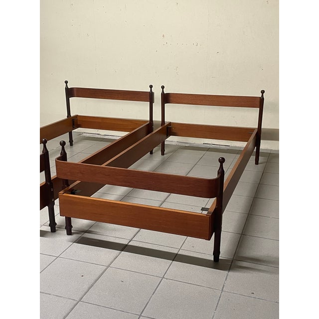 Vintage Teak Single Beds by Fratelli Proserpio, 1960s, Set of 2 For Sale - Image 10 of 18