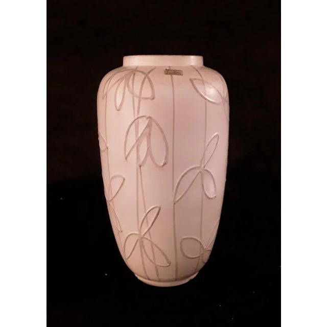 1970s Vintage German White Ceramic Vase with Beige Floral Decoration by Carstens, 1970s For Sale - Image 5 of 5