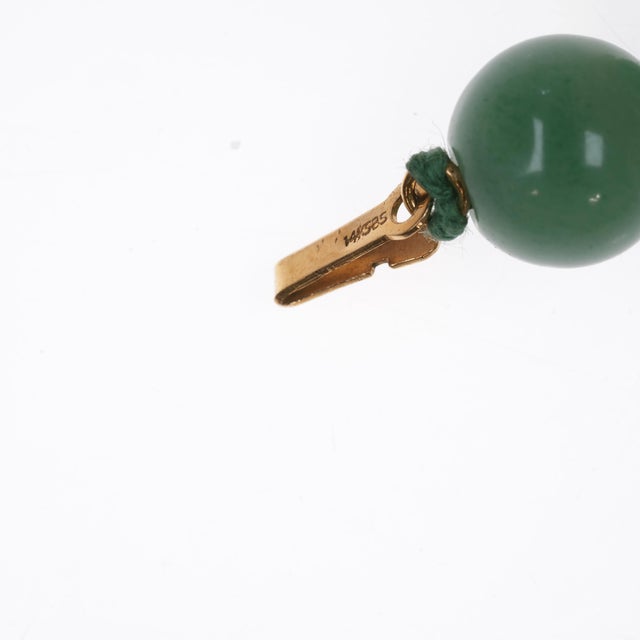 Late 20th Century 28" Vintage 14k/jade beaded necklace For Sale - Image 5 of 8