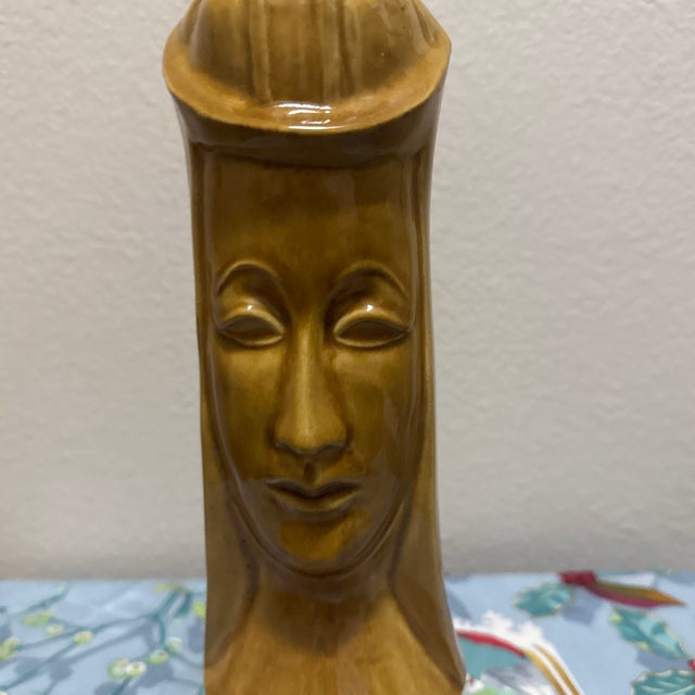 Add a touch of Mid-Century Modern barware history to your collection with this vintage 1969 Old Crow "Light Queen" Limited...