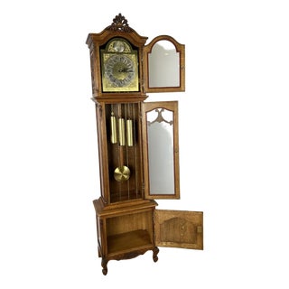 Vintage Grandfather Clock in Oak For Sale