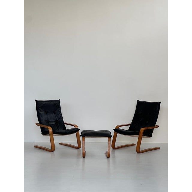 Vintage Leather Armchairs and Pouf, 1970s, Set of 3 For Sale - Image 6 of 18