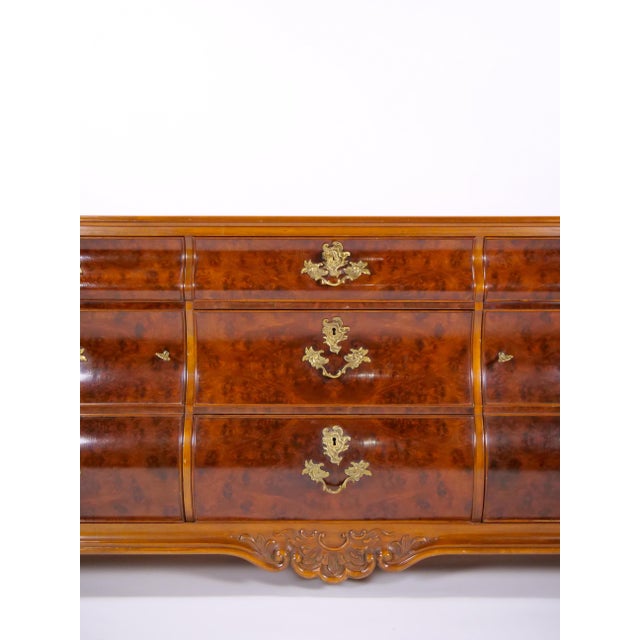 Exceptional & Large Two Part Dutch Baroque Walnut Vitrine / China Cabinet For Sale - Image 4 of 14