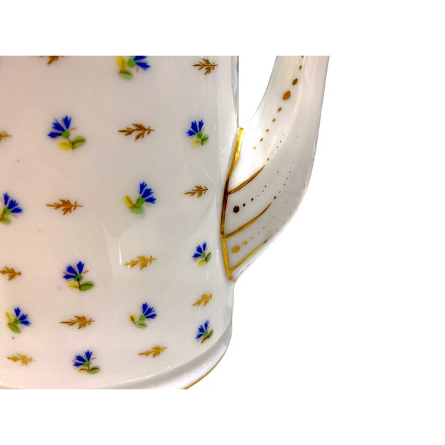 Exquisite 18th/19th Century French Porcelain Teapot Decorated With Cornflower and Gold Leaves Pattern, Possibly Dihl Et Guérhard For Sale - Image 11 of 18