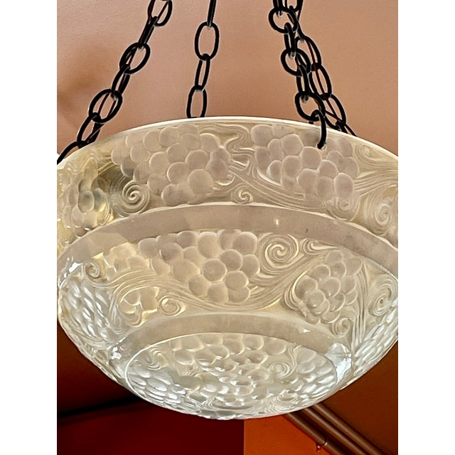 Transparent Circa 1926 R. Lalique St. Vincent Chandelier For Sale - Image 8 of 12