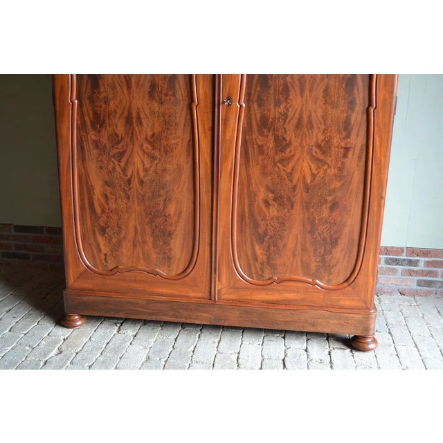 Antique Biedermeier Cabinet in Mahogany For Sale - Image 4 of 10