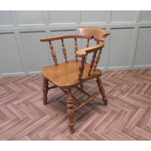 Elm and Beech Smoker's Bow Desk Chair, 1890s For Sale - Image 4 of 8