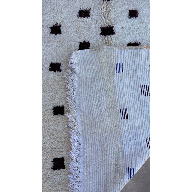 2000 - 2009 Beni Ourain Vintage Rug - 6'0" X 8'10" Ft For Sale - Image 5 of 10