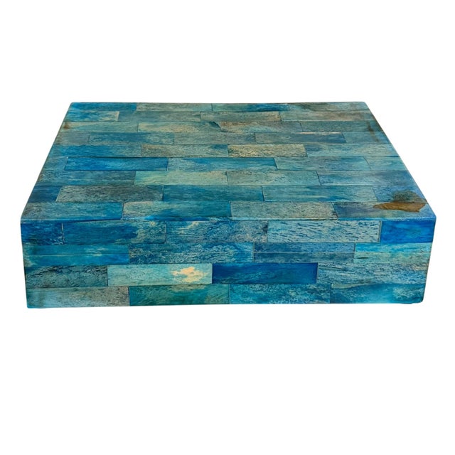 Wood Attributed to Maitland-Smith Blue Dyed Bone Mosaic Hinged Decorative Box, Circa 1970s For Sale - Image 7 of 10