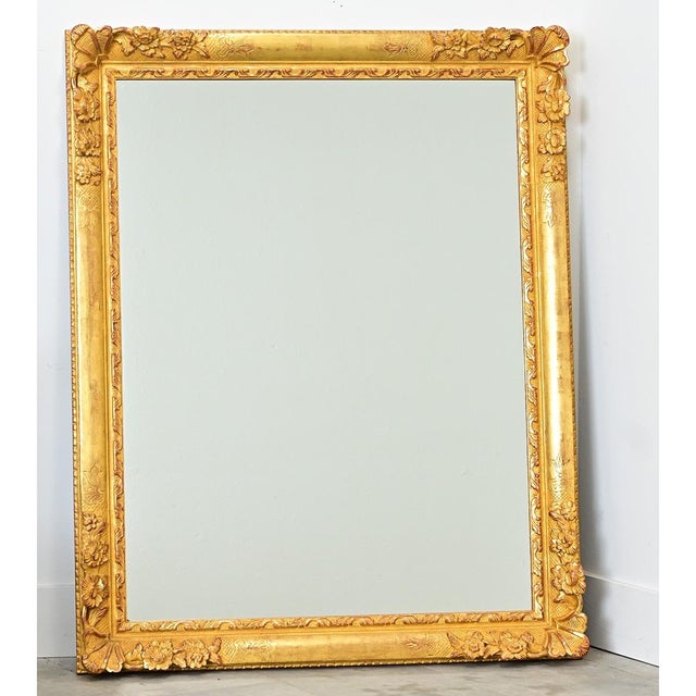 French 19th Century Floral Gold Gilt Mirror For Sale In Baton Rouge - Image 6 of 12
