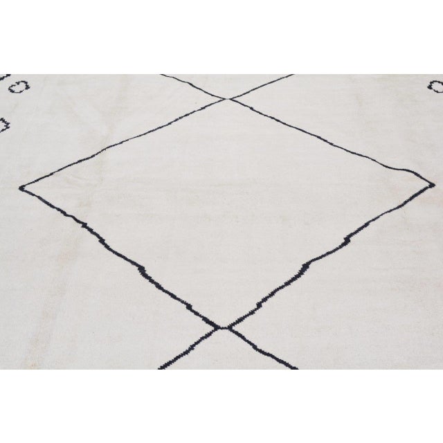 Moroccan Hand Knotted Wool Rug, 9'10"x13'9" For Sale - Image 4 of 6
