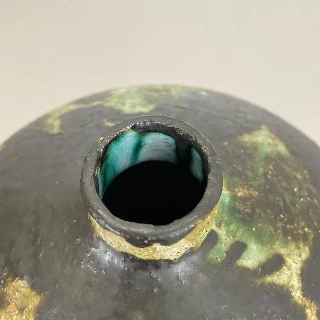 Abstract Ceramic Studio Pottery Vase from Gerhard Liebenthron, Germany, 1963 For Sale - Image 14 of 18