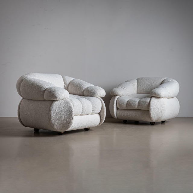 White 20th Century Pair of White Lounge Chairs by Adriano Piazzesi, Italy For Sale - Image 8 of 9
