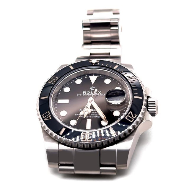 Contemporary Rolex Oyster Perpetual Submariner Date 2018 For Sale - Image 3 of 14