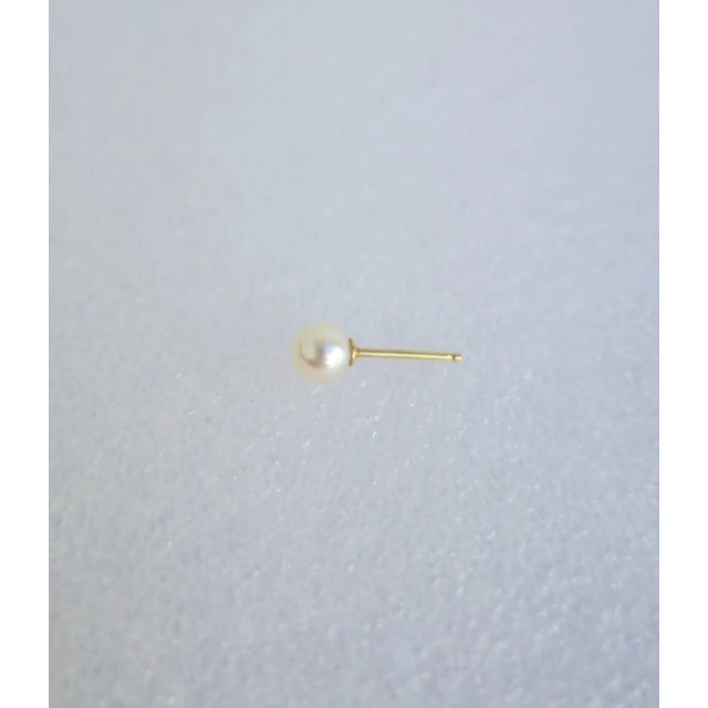 Pearl Earring With 14 Karat Gold Post, 1 Piece For Sale In New York - Image 6 of 7
