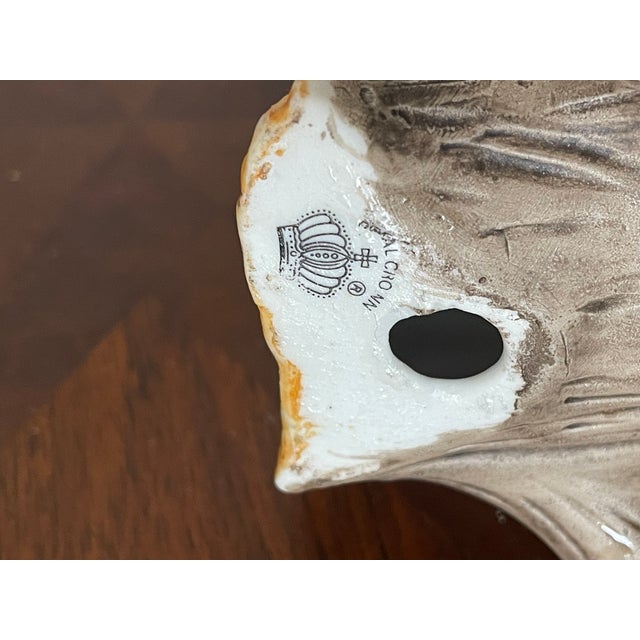 1940s Pair Bisque Porcelain Bird Sculptures Royal Crown For Sale In Miami - Image 6 of 6