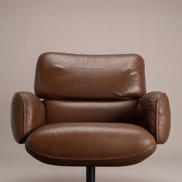 Knoll Otto Zapf Executive Lounge Chair by Knoll in Original Chocolate Brown Leather For Sale - Image 4 of 9