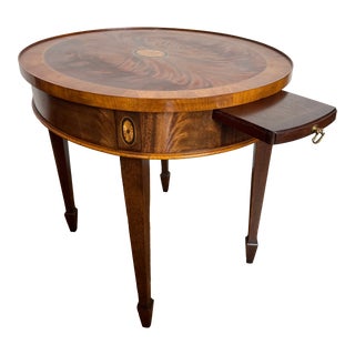 Vintage Hekman Copley Place Flame Mahogany With Inlay Oval Side Table For Sale