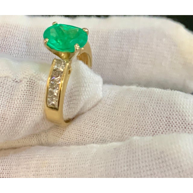 Oval Emerald and Diamond Ring 14 Karat Yellow Gold For Sale - Image 12 of 18