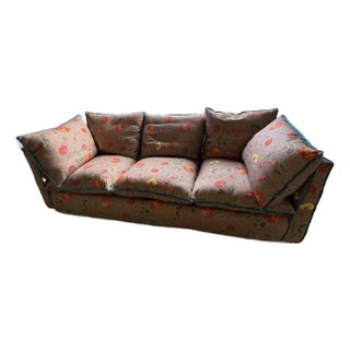 Sophie Conran “Coco” 3.5-Seater Sofa in Andrew Martin Wildwood Twig | Handmade in Usa | New / Unused For Sale