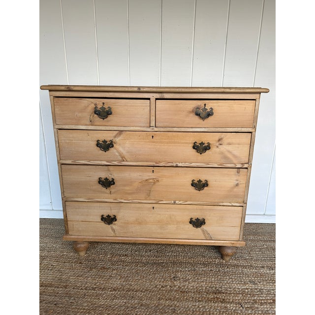 Mid 19th Century English Pine Dresser For Sale - Image 4 of 12