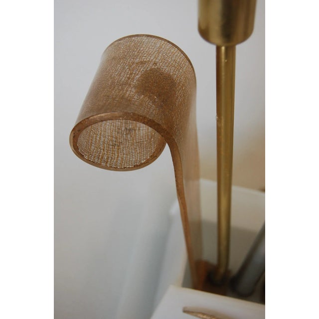 White Gold Glitter Scrolling Acrylic Star Table Lamp by Moss Lighting For Sale - Image 8 of 11