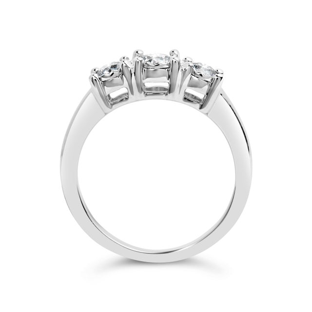 Early 21st Century 14K White Gold 1/2 Cttw Miracle Set Round Lab Grown Diamond Three Stone Illusion Plate Ring (F-G Color, VS1-VS2 Clarity) - Ring Size 5 For Sale - Image 5 of 7