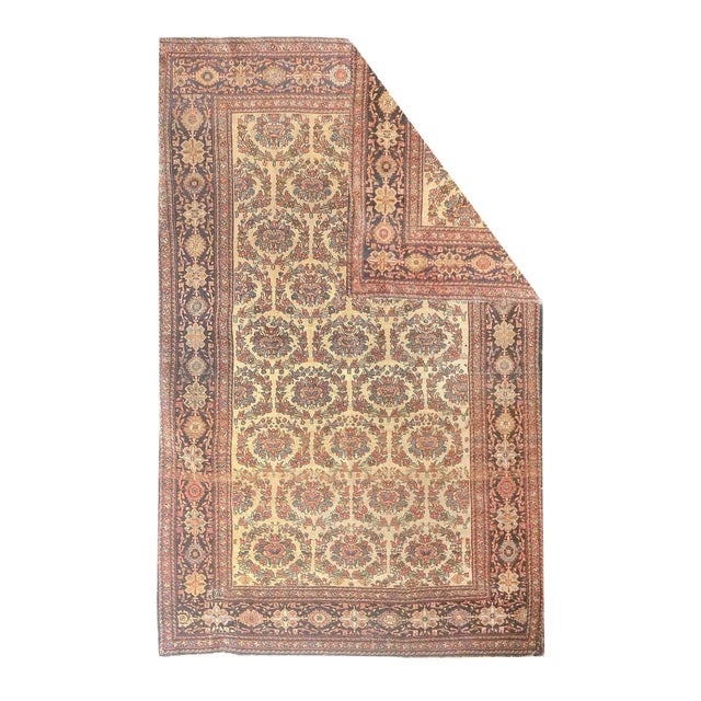 Antique Sarouk Rug 4'1'' x 6'6''.