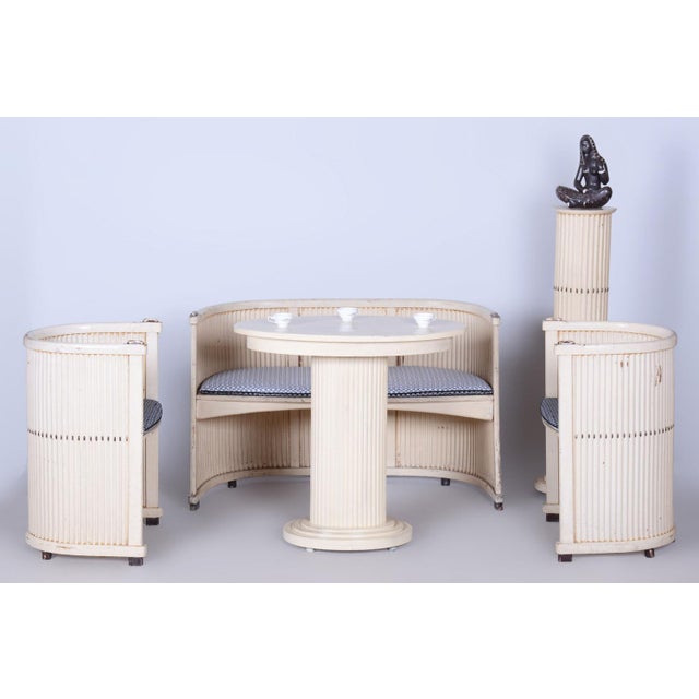 This pedestal-column has elements of Art Deco and Secession and originates from Austria in the early 20th century. It was...