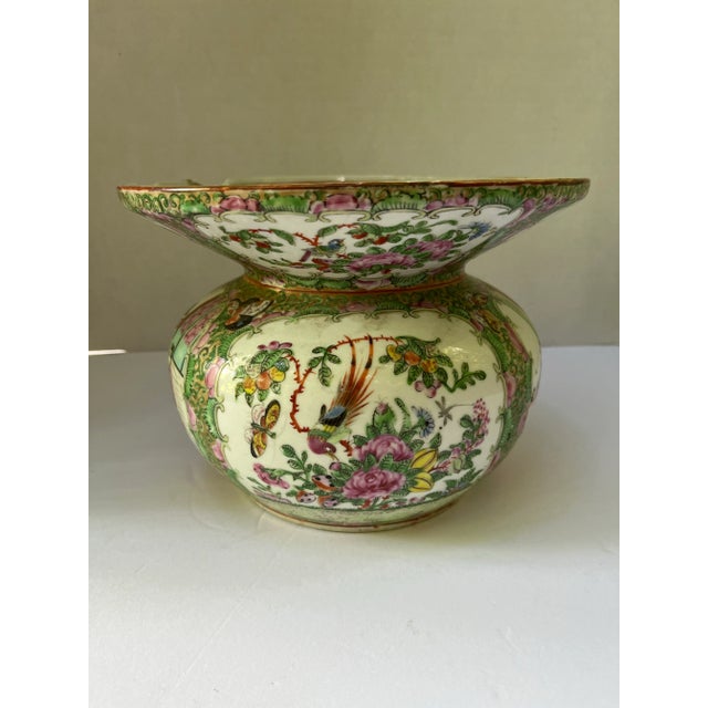 Antique Chinese Rose Medallion Porcelain Vase For Sale - Image 4 of 10