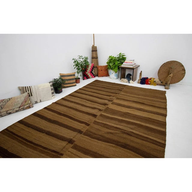 1960s Vintage Brown Striped Turkish Wool Kilim Rug- 5′8″ × 10′1″ For Sale In Los Angeles - Image 6 of 7