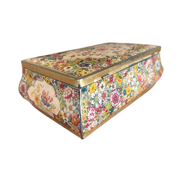 English Vintage Dutch Floral Candy Box Made in Holland For Sale - Image 3 of 7