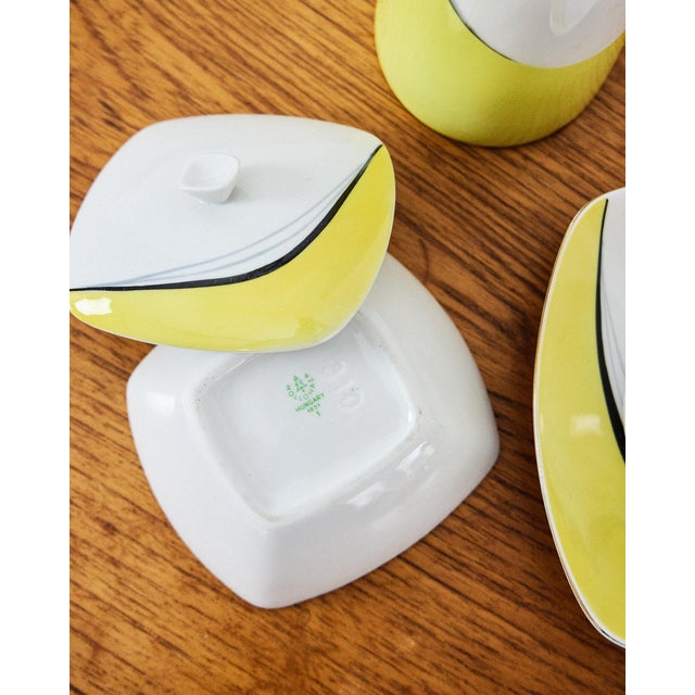 1950s Porcelain Set by Sándor Koczor for Hollóházi, 1950s, Set of 3 For Sale - Image 5 of 7