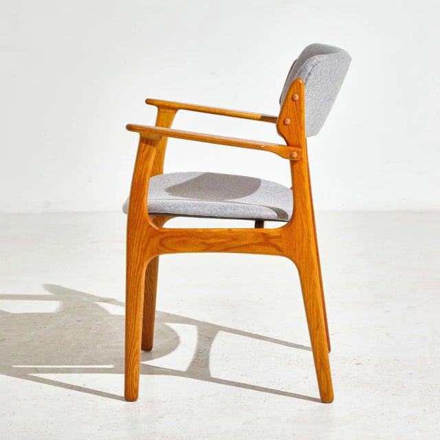 Model 49 Oak Armchair by Erik Buch for O.D. Møbler, 1960s, Set of 5 For Sale - Image 4 of 12