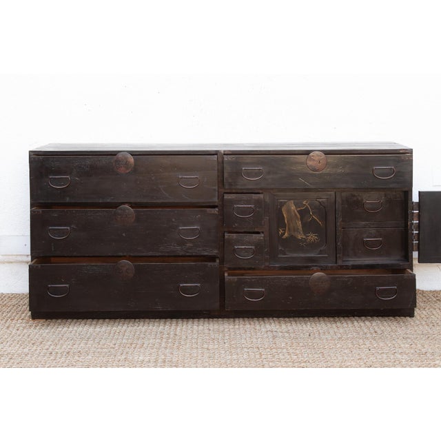Wood Grand Japanese Meiji Era Lacquered Tansu Sideboard For Sale - Image 7 of 13