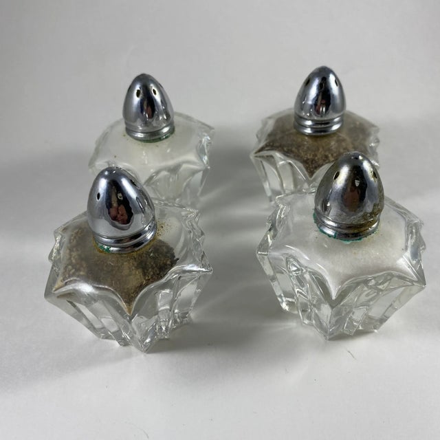 1970s Austrian Salt & Pepper Shakers in Starburst Star Design - Set of 4 For Sale In Las Vegas - Image 6 of 10